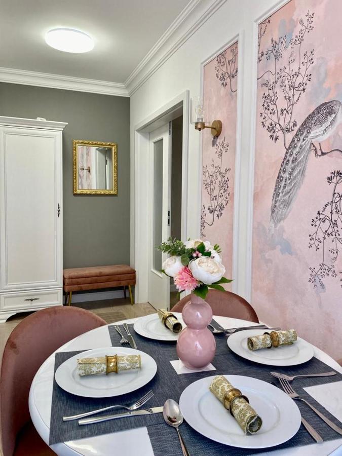 Central Spacious Apartment With Balcony - Alba Carolina 阿尔巴·尤利亚· 外观 照片