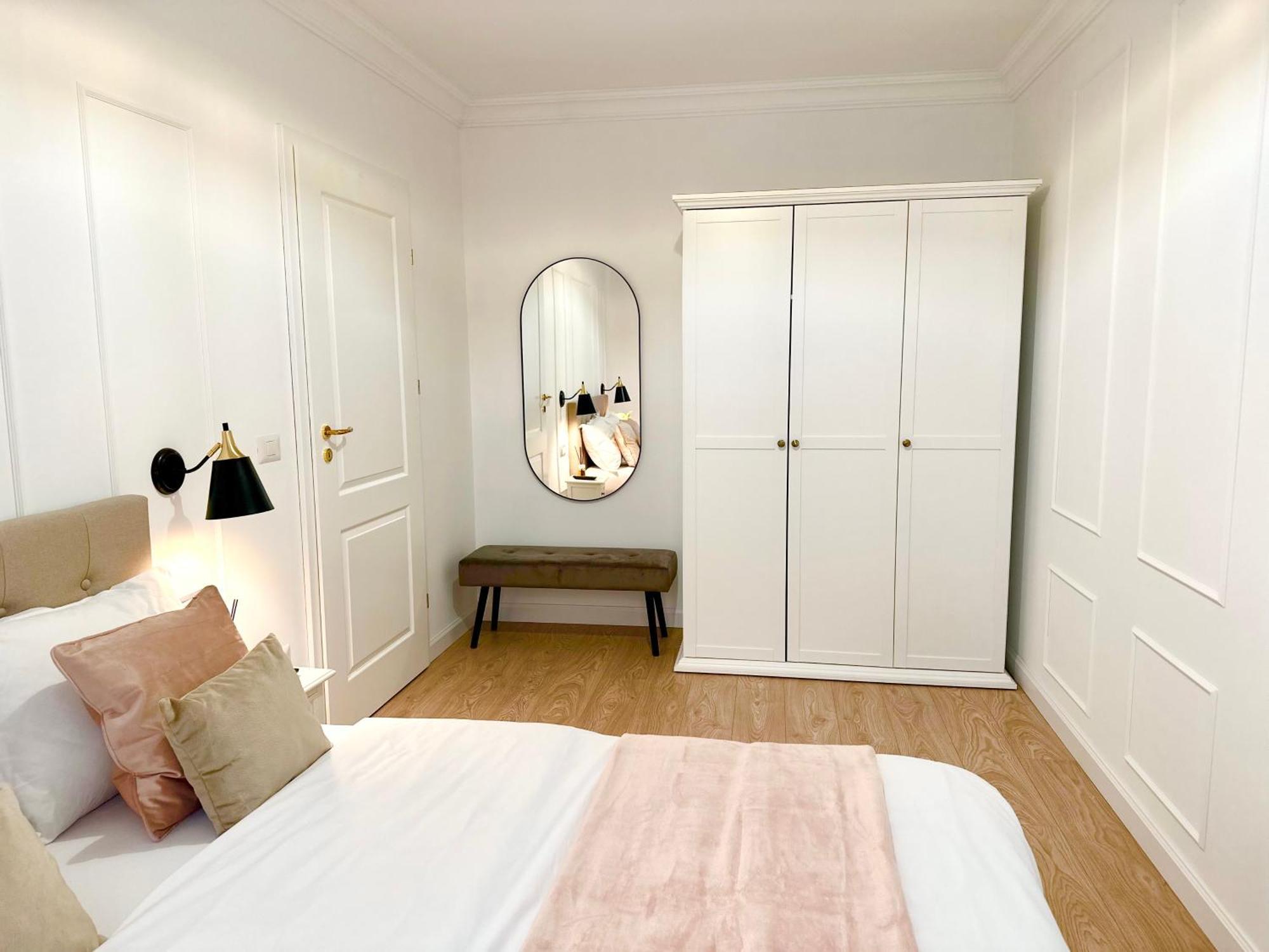 Central Spacious Apartment With Balcony - Alba Carolina 阿尔巴·尤利亚· 外观 照片